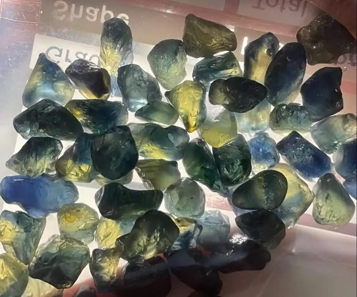 some of the rarest and rarest gemstones in the world - turquoise, yellow, green and blue